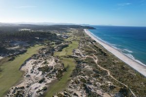 Te Arai (South) 16th And 15th Reverse Aerial